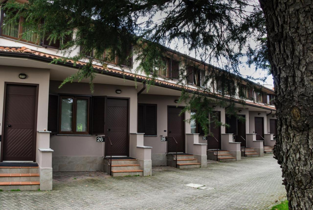Hotel Sirio Medolago Esterno foto